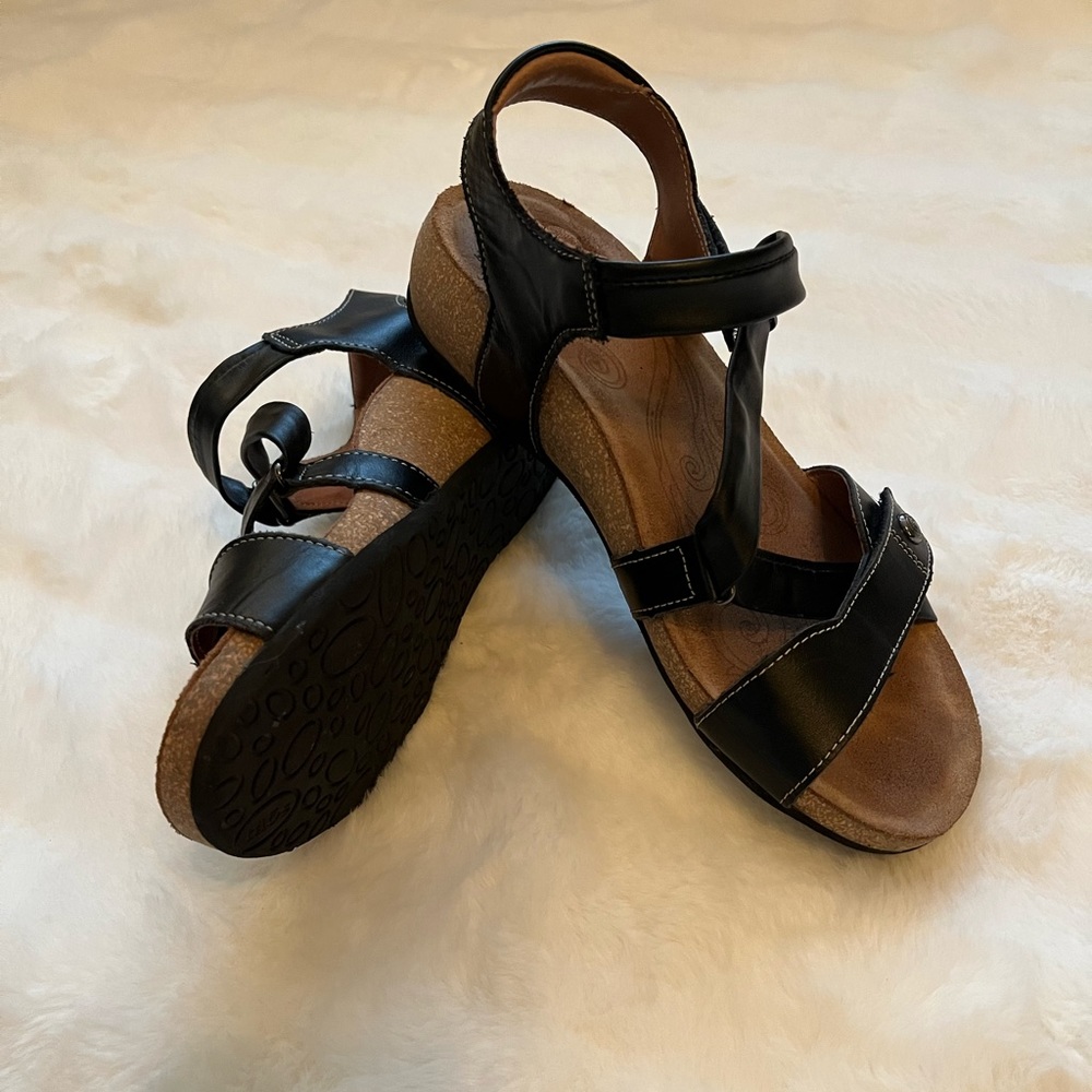 Taos Leather Sandals